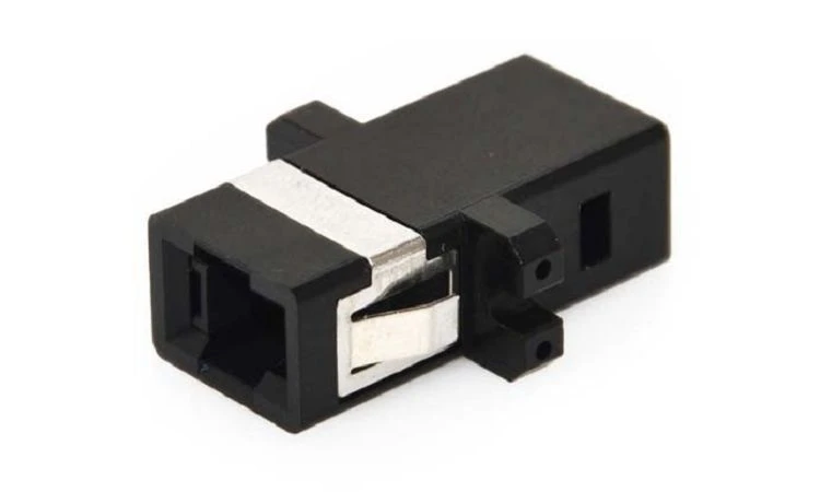 Fiiberoptiline MTRJ adapter