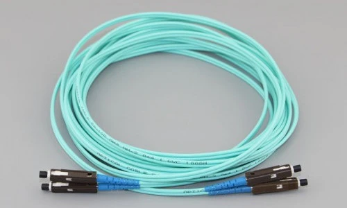 Fiiberoptiline MU Patchcord