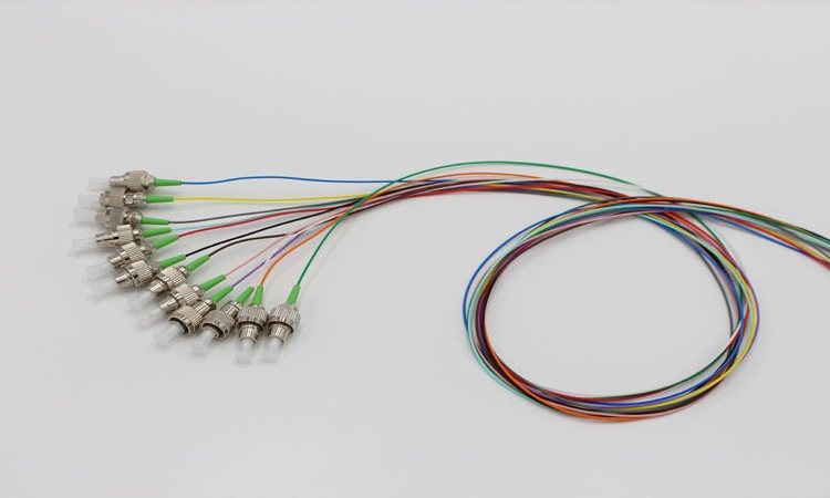 Fiber Optic Pigtail FC APC 12 VÄRVI
